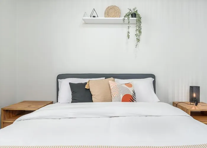 Amore 2-Br Apt By Finikoudes