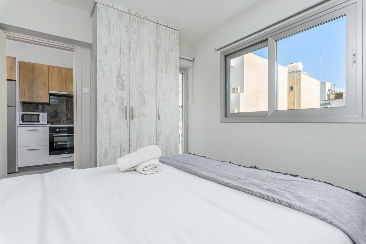 2-br By Finikoudes Apartment Larnaca