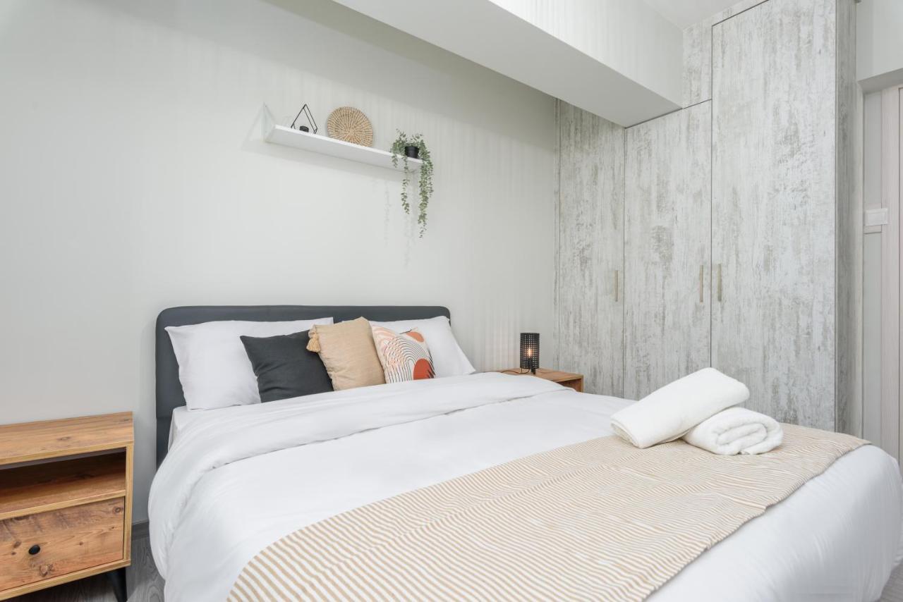 2-br By Finikoudes Larnaca