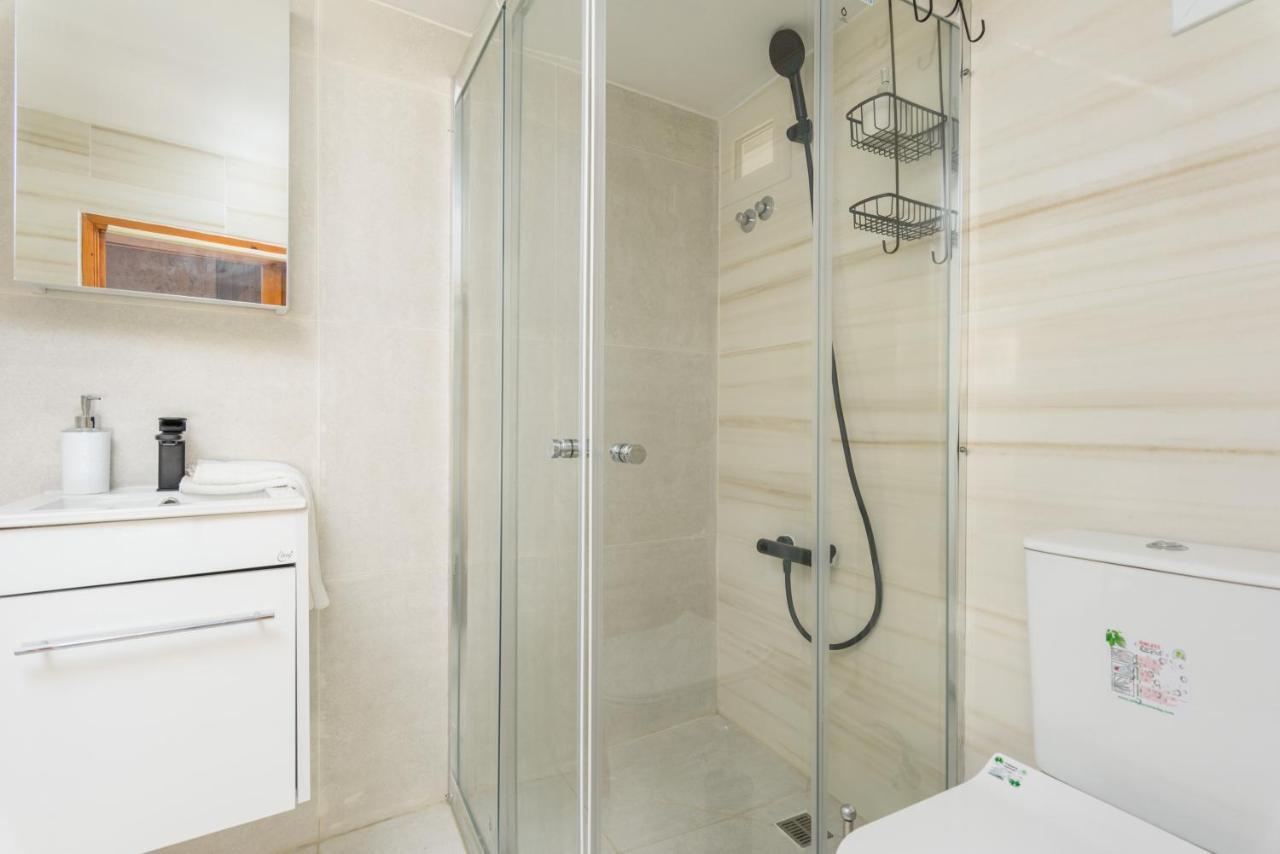 Apartman 2-br By Finikoudes *