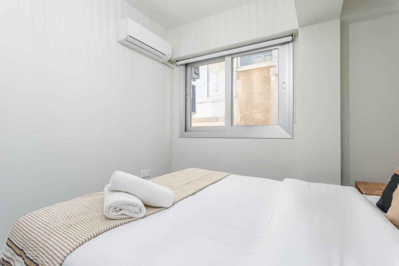 2-br By Finikoudes Appartement